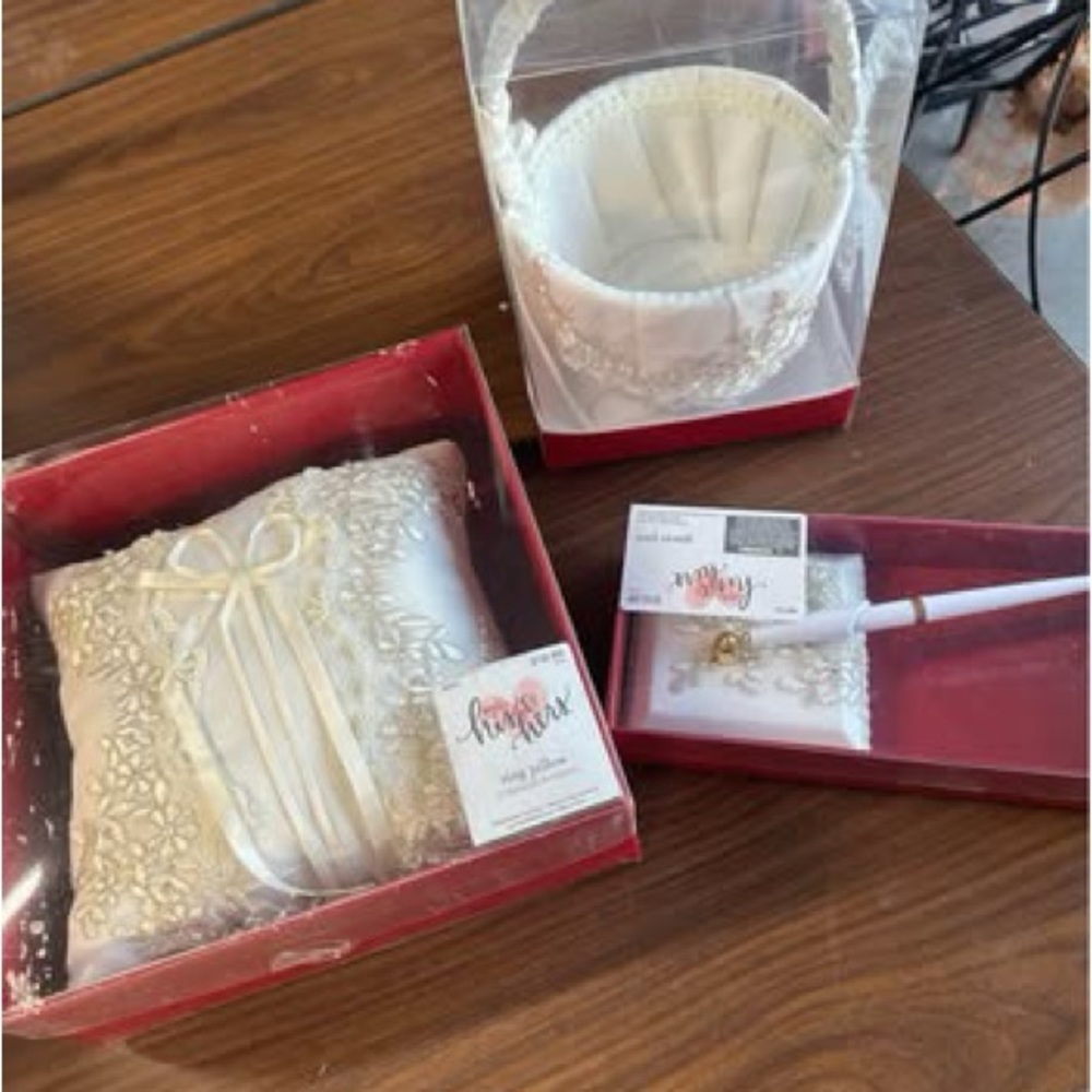 Elegant Ivory Wedding Set with Pillow, Basket, and Pen